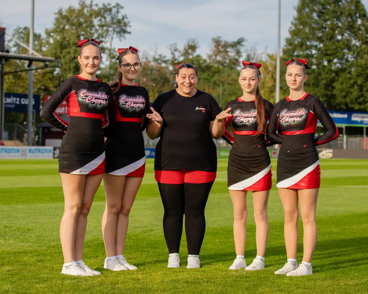 Zwillinge bei den Cheerleaders